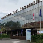 아파트 Self Check-in Lotnisko Blisko Stadion Targi Szpitale I Uczelnie