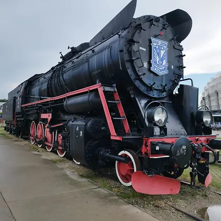 Lotnisko Parking Samodzielne Zameldowanie Blisko Stadion Targi Szpitale I Uczelnie * Poznań