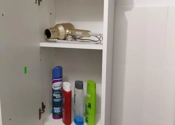 Self Check-in Lotnisko Blisko Stadion Targi Szpitale I Uczelnie * بوزنان